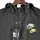 Corta Vento Nike SportWear - Preto